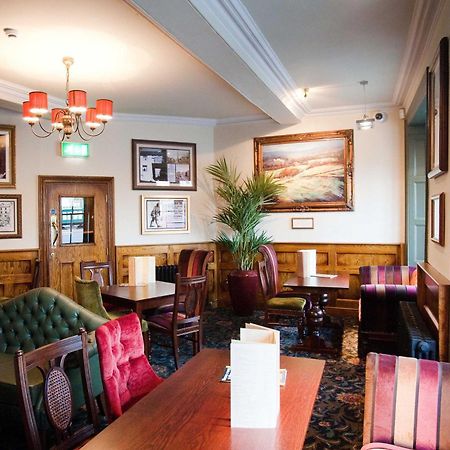 The Unicorn Hotel Wetherspoon ริปอน ภายนอก รูปภาพ