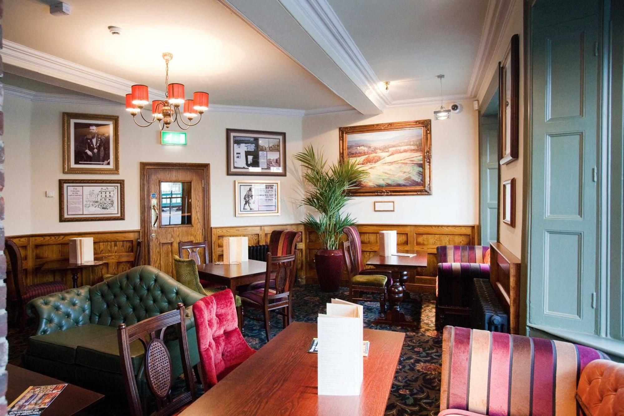 The Unicorn Hotel Wetherspoon ริปอน ภายนอก รูปภาพ