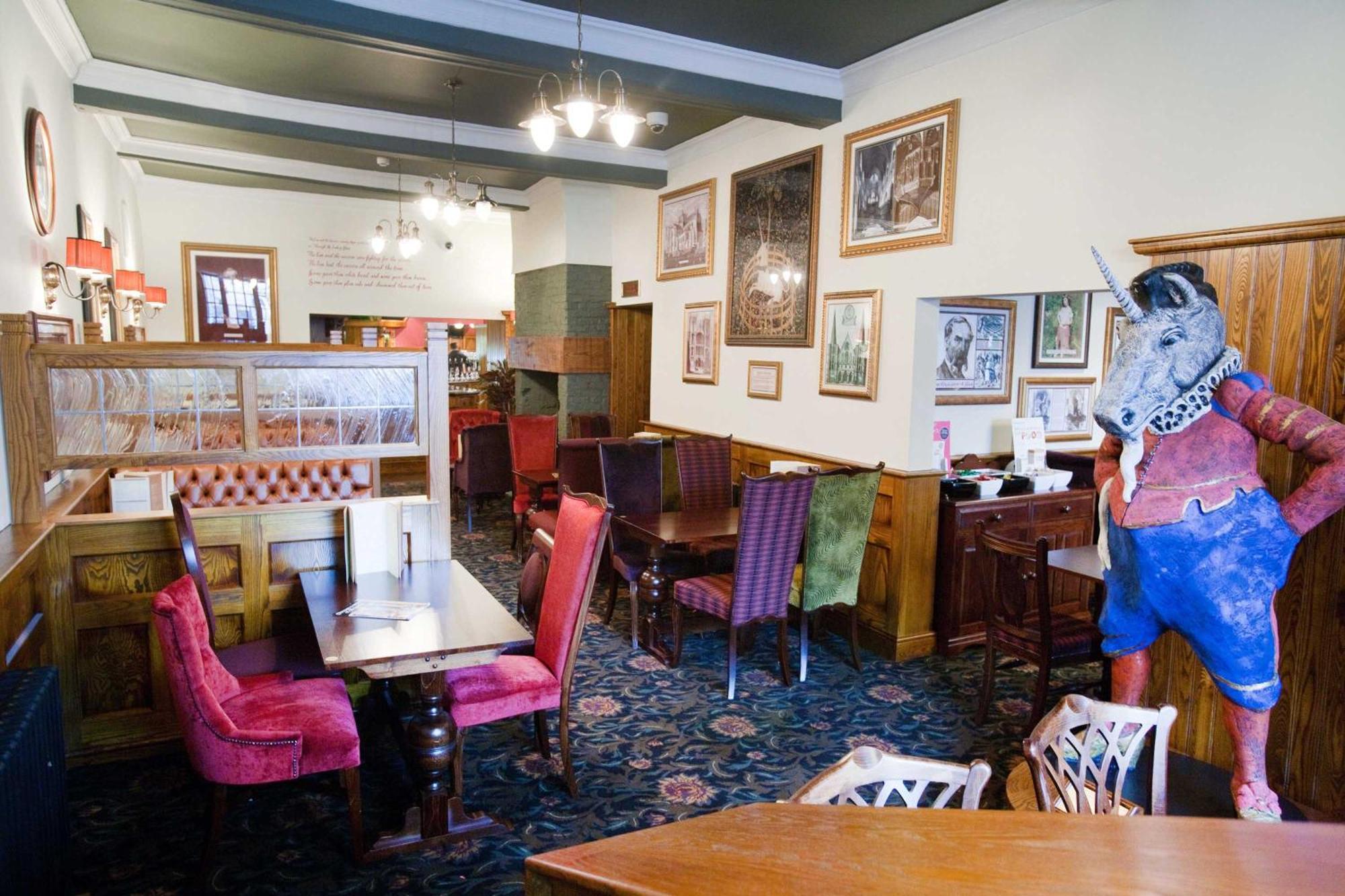 The Unicorn Hotel Wetherspoon ริปอน ภายนอก รูปภาพ