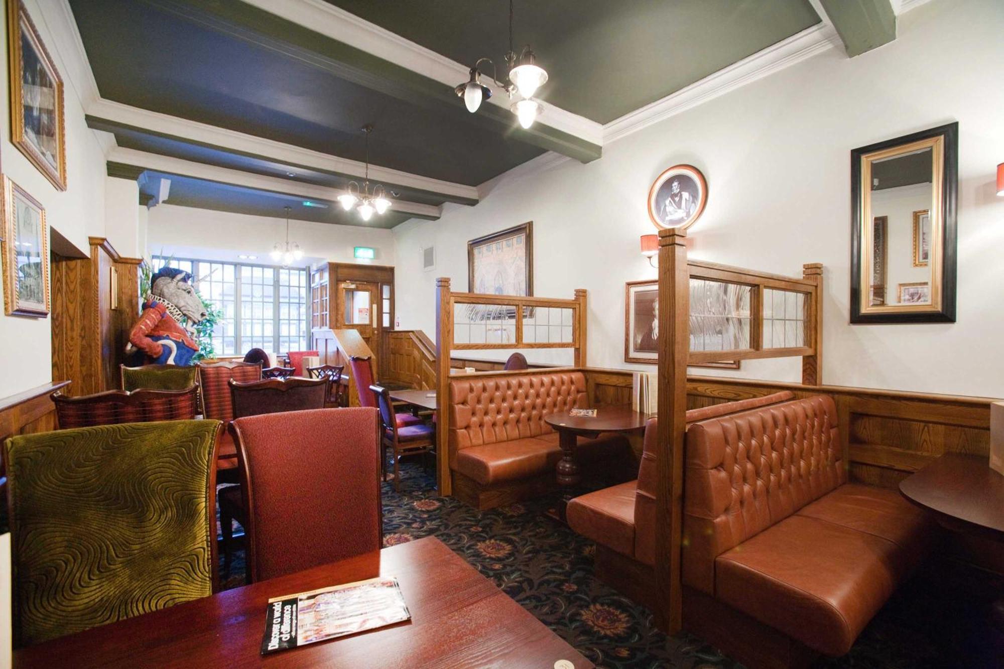 The Unicorn Hotel Wetherspoon ริปอน ภายนอก รูปภาพ
