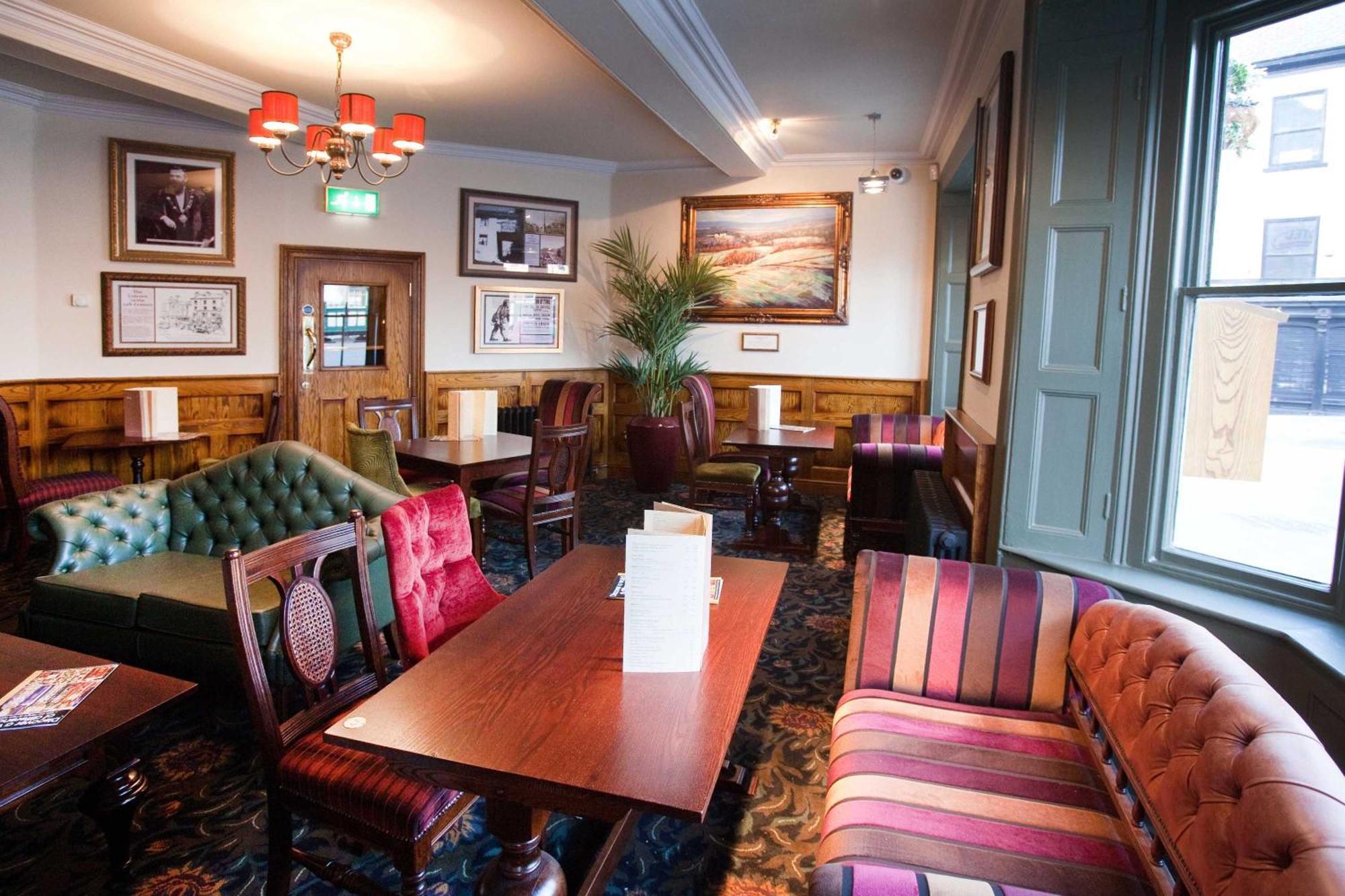 The Unicorn Hotel Wetherspoon ริปอน ภายนอก รูปภาพ
